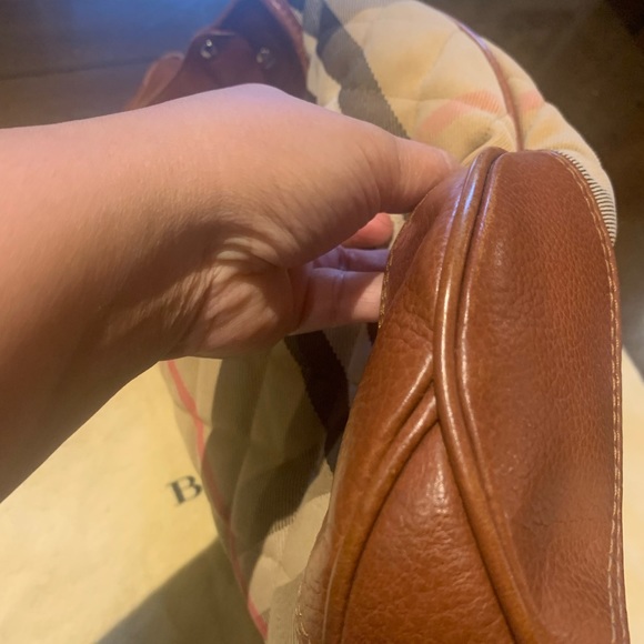 BURBERRY SHOULDER BAG - Picture 4 of 9